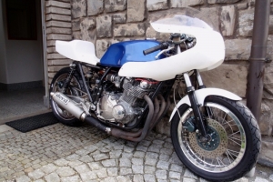 SET - Polokapotáž GFK  Aermacchi 250-350-402cc - na moto Suzuki GS1000