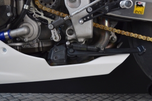 Aprilia RSV 4 2015- Díly Motoforza na motocyklu - fungují s bočním stojanem