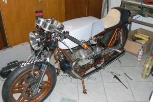 Tank version 2 on bike  Motoguzzi V50