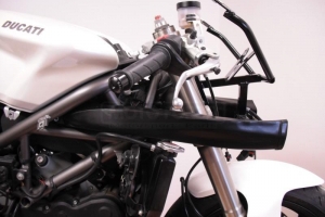 ukázka na Ducati 848 - pravá strana