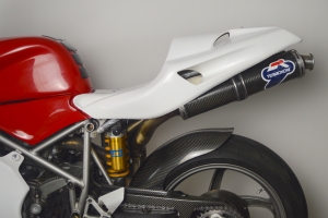 Ducati 748,916,996,998 - Sedlo racing - 4 výdechy - na moto - závodní rám