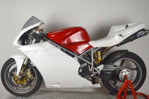 Ducati, 998, 2002 Boční díl Levý, GFK na moto