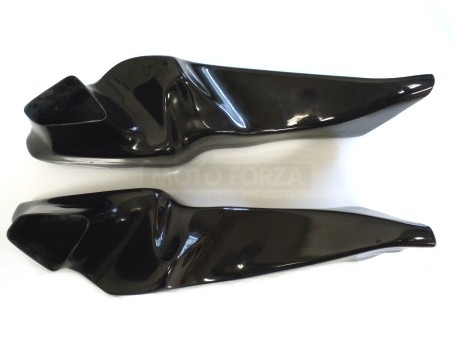 Ducati, 748,916,996, 95-03 / Vzduchové roury - GFK probarvený černý