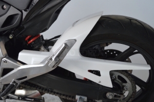 ukázka na motocyklu - Honda CB 600F Hornet 2007-2015 zadní blatník s krytem řetězu, GFK aukázka na motocyklu - Honda CB 600F Hornet 2007-2015 zadní blatník s krytem řetězu, GFK 