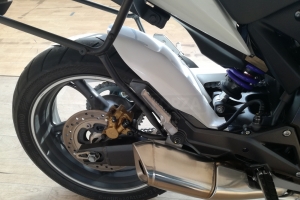 ukázka na motocyklu - Honda CBR 600F  2010-2015 zadní blatník s krytem řetězu, GFK 