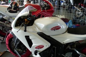 Honda CBR 600RR 2005-2006  Díly na moto