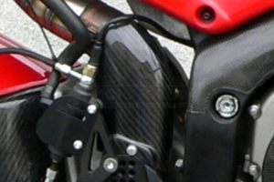 Honda CBR 600RR 2005-2006 kryt výfuku CARBON