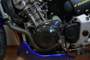 Honda CB 900F Hornet 2002-2007 / Kryt alternátoru Carbon-Kevlar na moto
