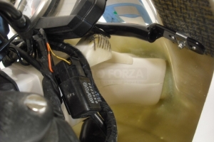 Držák otáčkoměru Kawasaki ZX6R 07-08 forza holders ukázka na moto