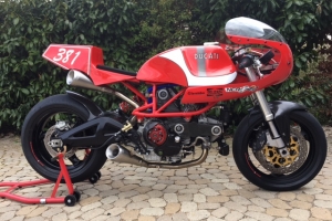 Half fairing - top fairing 350-1000cc Ducati, BMW, Moto Guzzi etc, GFK - na moto Ducati Pantah