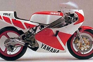 Yamaha TZ 250 S, N, T - 1985-1987 / Sedlo racing, GFK