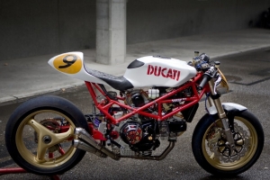 díl na motocyklu Ducati Radical