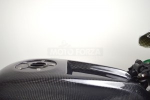 Kryt nádrže CARBON Kawasaki ZX10R 2011-2015 s výřezem na velké racing víko