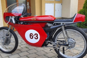 Tatran 50cc 1965 / Kapotáž GFK na moto Jawa 50 1970