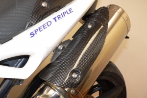 Kryt výfuku - levý - Triumph Speed Triple 2005-2010 / Stret Triple 675 2007-2011 - CARBON