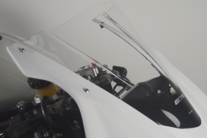 Triumph 675 2013-2016 Daytona díly Motoforza na moto - instalace plexi 