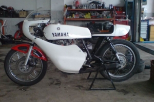 kapotáž na Yamaha XS 400