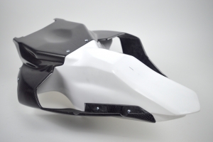Yamaha YZF R1M 2020- Sedlo racing s Carbon podběhem, SET