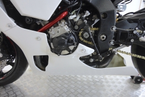ukázka dílů Motoforza na motocyklu Yamaha YZF R1M 2015