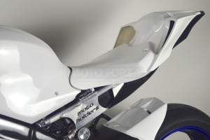 Yamaha YZF R6 2017- Kompletní sada 6-dílná Racing verze 4 - pro original výfuk - černý podběh - motoholders rám