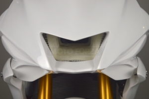 Yamaha YZF R6 2017- Vzduchová roura, GFK - na moto