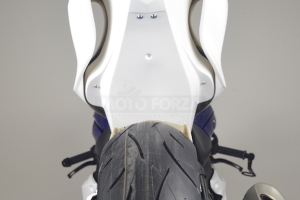 Yamaha YZF R6 2017- Sedlo racing SSP Design, GFK  - na moto - ukázka vč. spodního krytu sedla