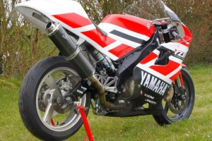  YZR 500 díly motoforza na modelu Yamaha SZR 660